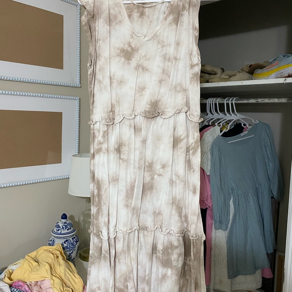 Tie-Dye Sleeveless Maxi Dress